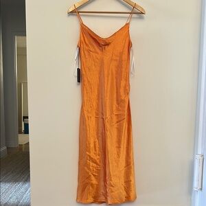 Aritzia - Babaton De Niro Orange Satin Slip Dress XXS